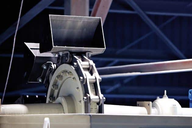 Bucket elevator chains, elevator buckets, sprockets, shafts, and aggregate elevator spare parts for asphalt plant material handling systems.